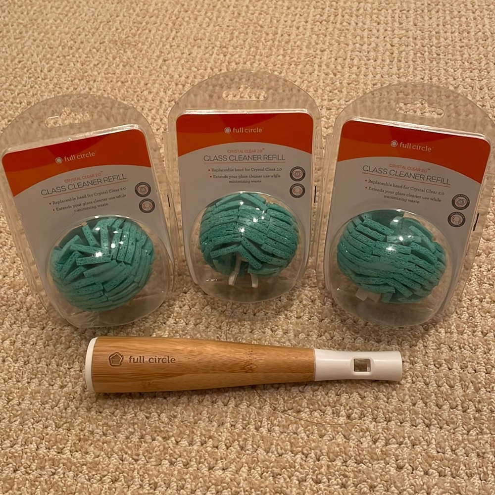 Full Circle glass cleaner sponges